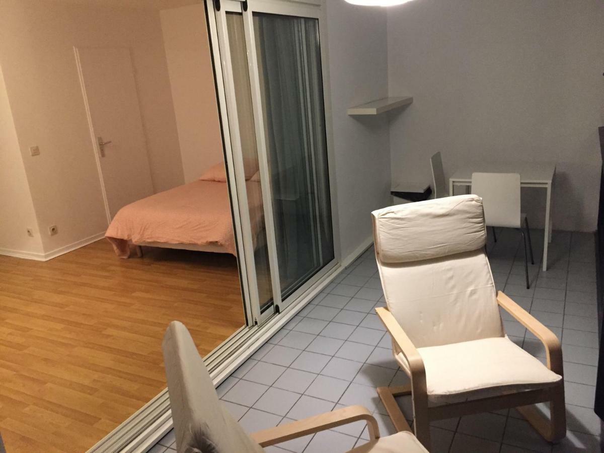 Studios De Standing - Emeraude - Lille Euralille Eksteriør bilde